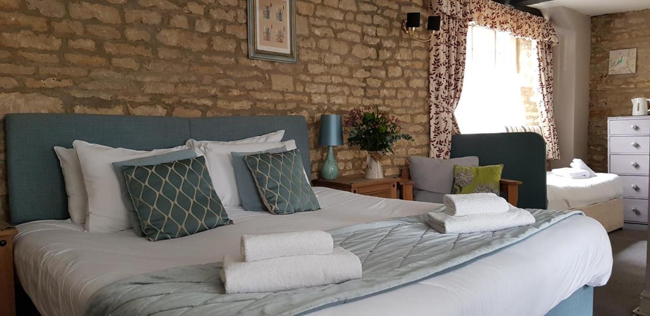 The Kings Arms Hotel Stow-on-the-Wold Екстериор снимка