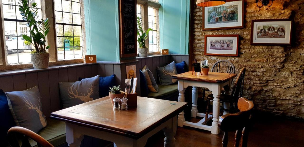 The Kings Arms Hotel Stow-on-the-Wold Екстериор снимка