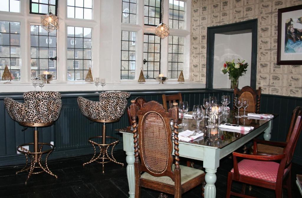 The Kings Arms Hotel Stow-on-the-Wold Екстериор снимка