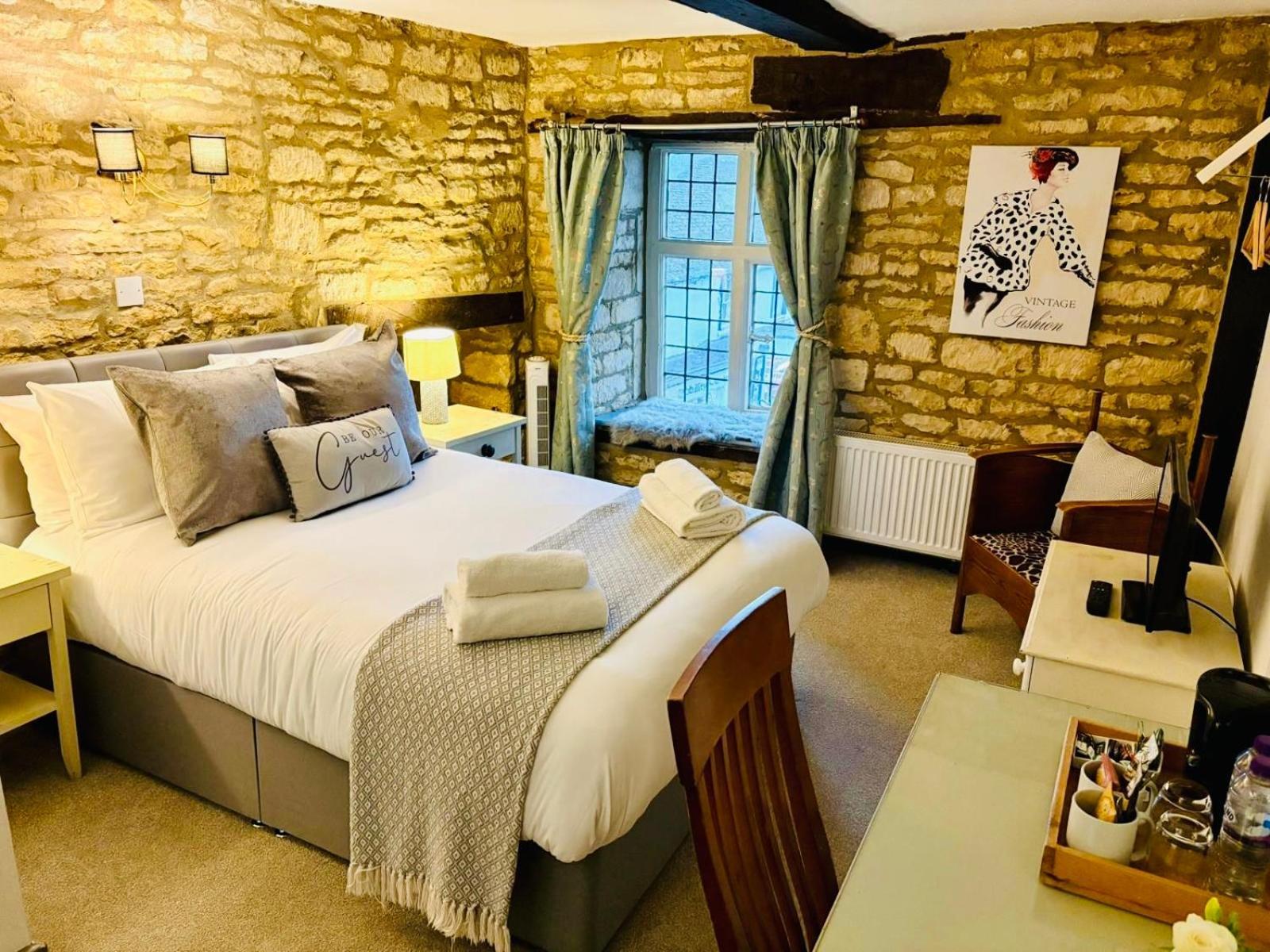 The Kings Arms Hotel Stow-on-the-Wold Екстериор снимка