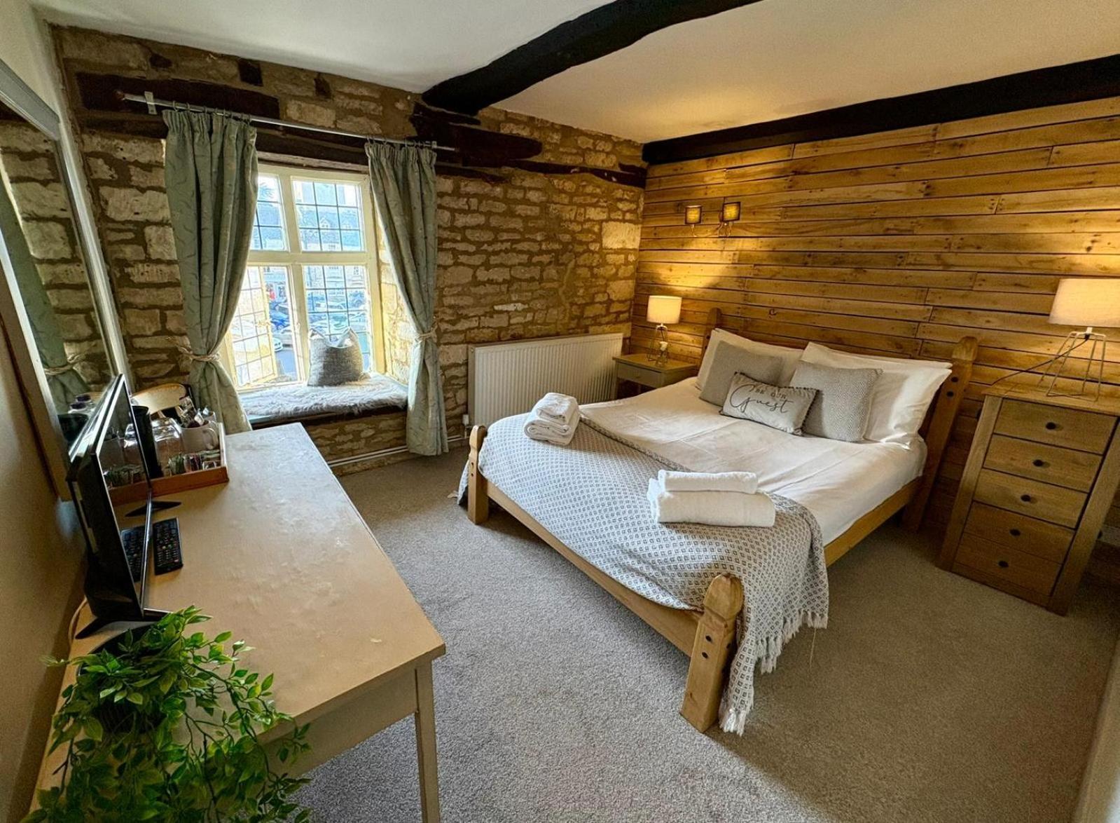The Kings Arms Hotel Stow-on-the-Wold Екстериор снимка