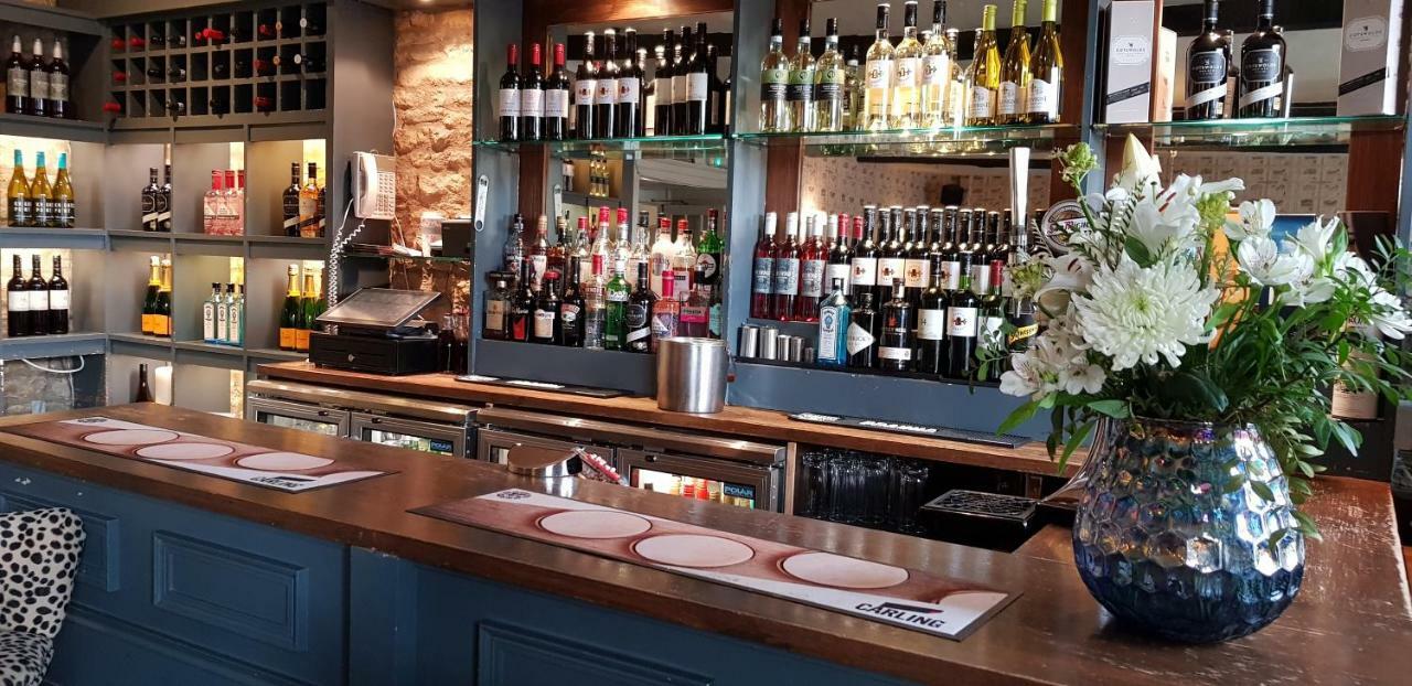 The Kings Arms Hotel Stow-on-the-Wold Екстериор снимка